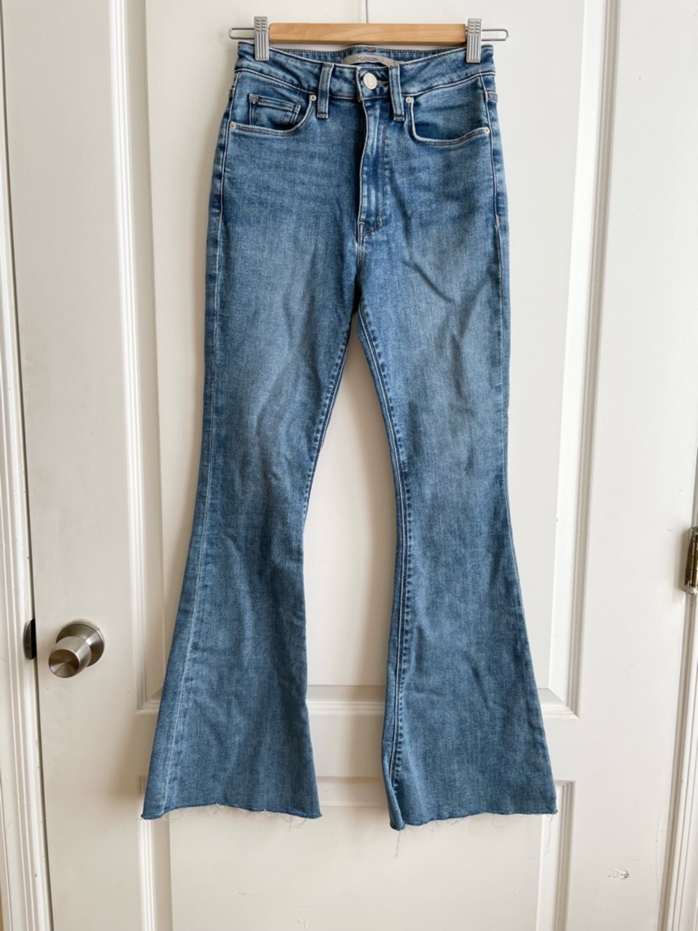 Hudson Holly High Rise Flare Jeans Size 24 Snow Angel Wash Raw Hem Y2K Retro